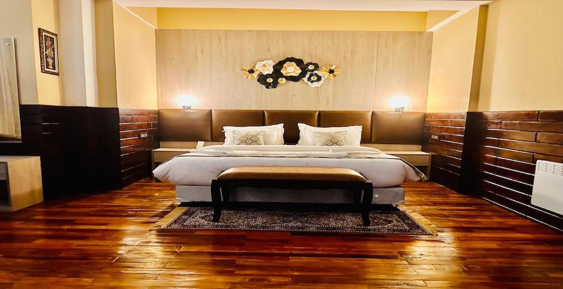 Silver Cloud Hotel 帕罗 外观 照片